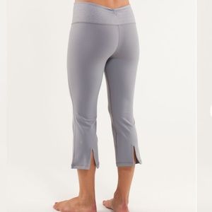 Lululemon Gather & Crow Crop Leggings